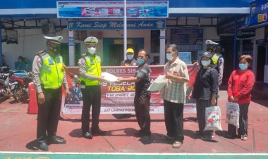 OPS KESELAMATAN TOBA 2022 POLRES SIBOLGA BAGIKAN BERAS