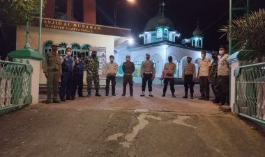 Untuk KAMTIBMAS Yang Aman POLRES SIBOLGA PAM Sholat Tarawih