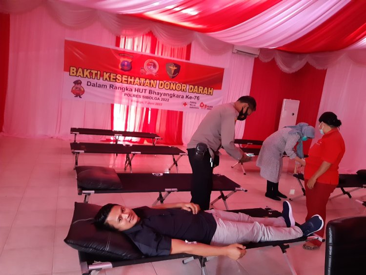 Sambut Hari Bhayangkara ke-76, Polres Sibolga Gelar Donor darah 