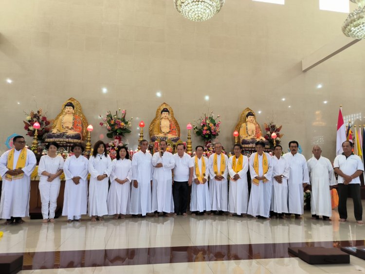 Waisak 2567 Di Sibolga Ditandai Pengambilan Api Di Vihara Paling Tua : Harmonis Masyarakat, Damai Negara