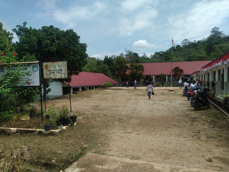 Sekolah Pungut uang Baju Praktek Dari Siswa, Baju Tak Kunjung Ada, Orang Tua Minta Diproses Secara Hukum