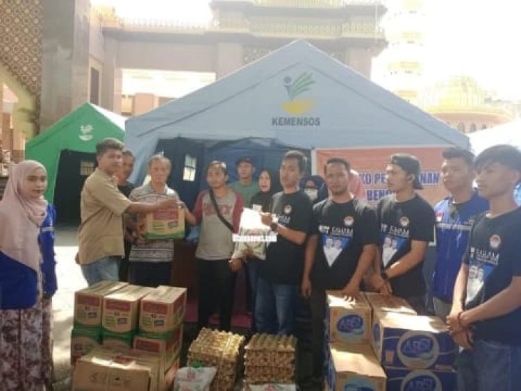 Tim FAHAM Serahkan Bantuan Keoada Korban Kebakaran di Pasar Belakang Sibolga