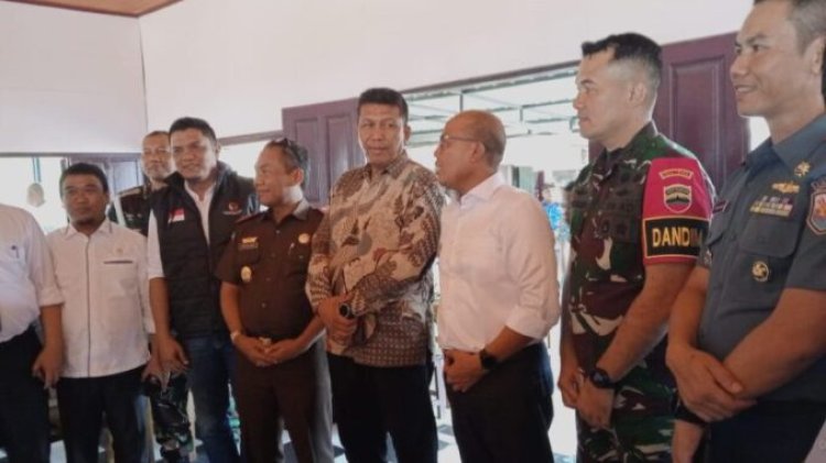 Pj Bupati Ajak Masyarakat & Paslon jaga Kekondusifan & Ciptakan Pemilukada Yang Berjalan Baik Dan Kondusif