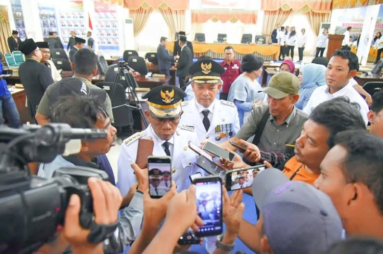 Bupati Tapteng Nonaktifkan 4 Kades Untuk Jalani Pemeriksaan