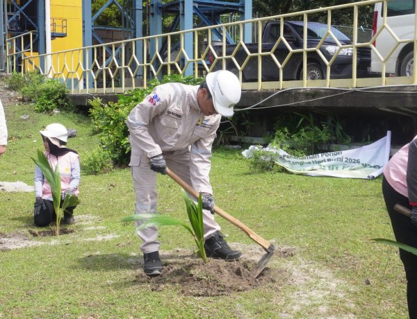 Hari Bumi, PLN Indonesia Power UBP L.Angin Rayakan dengan Penanaman Pohon, “Our Power, Our Planet”